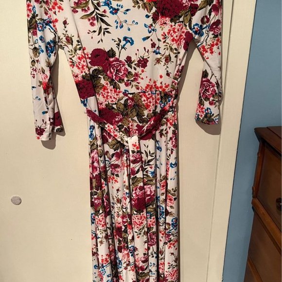 Ivory Floral Maxi Maternity Dress - Picture 1 of 3